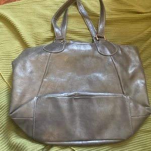 Liz Claiborne gray pocketbook, e  excellent shape.